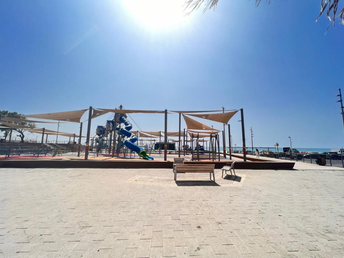 Motel Hofim Bat Yam Exteriör bild