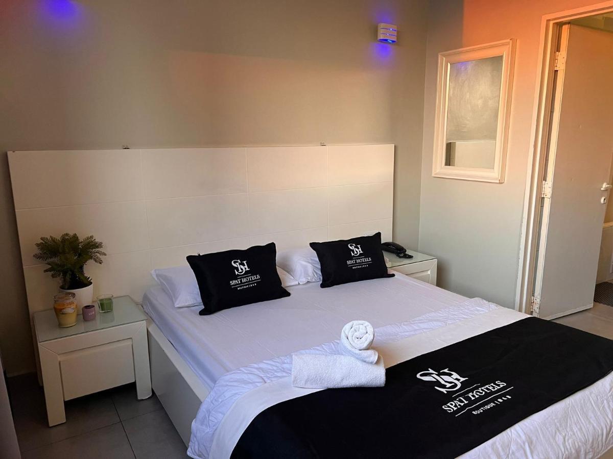 Motel Hofim Bat Yam Exteriör bild