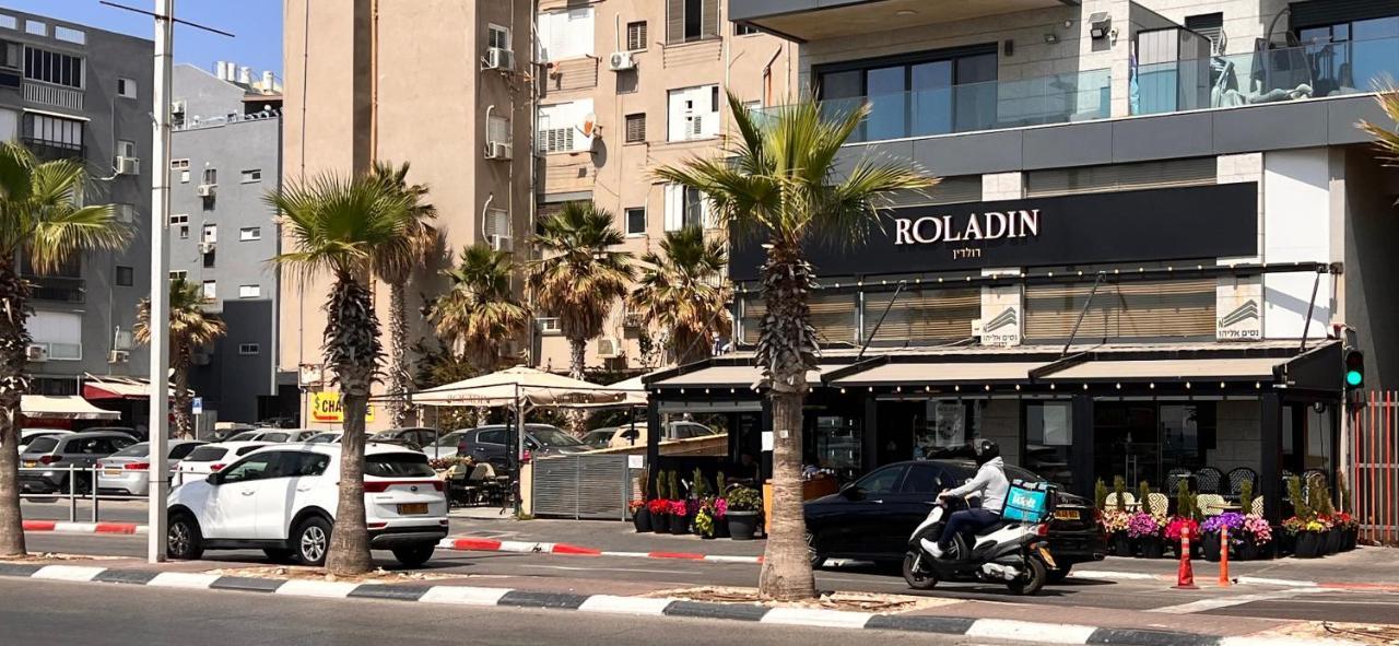 Motel Hofim Bat Yam Exteriör bild