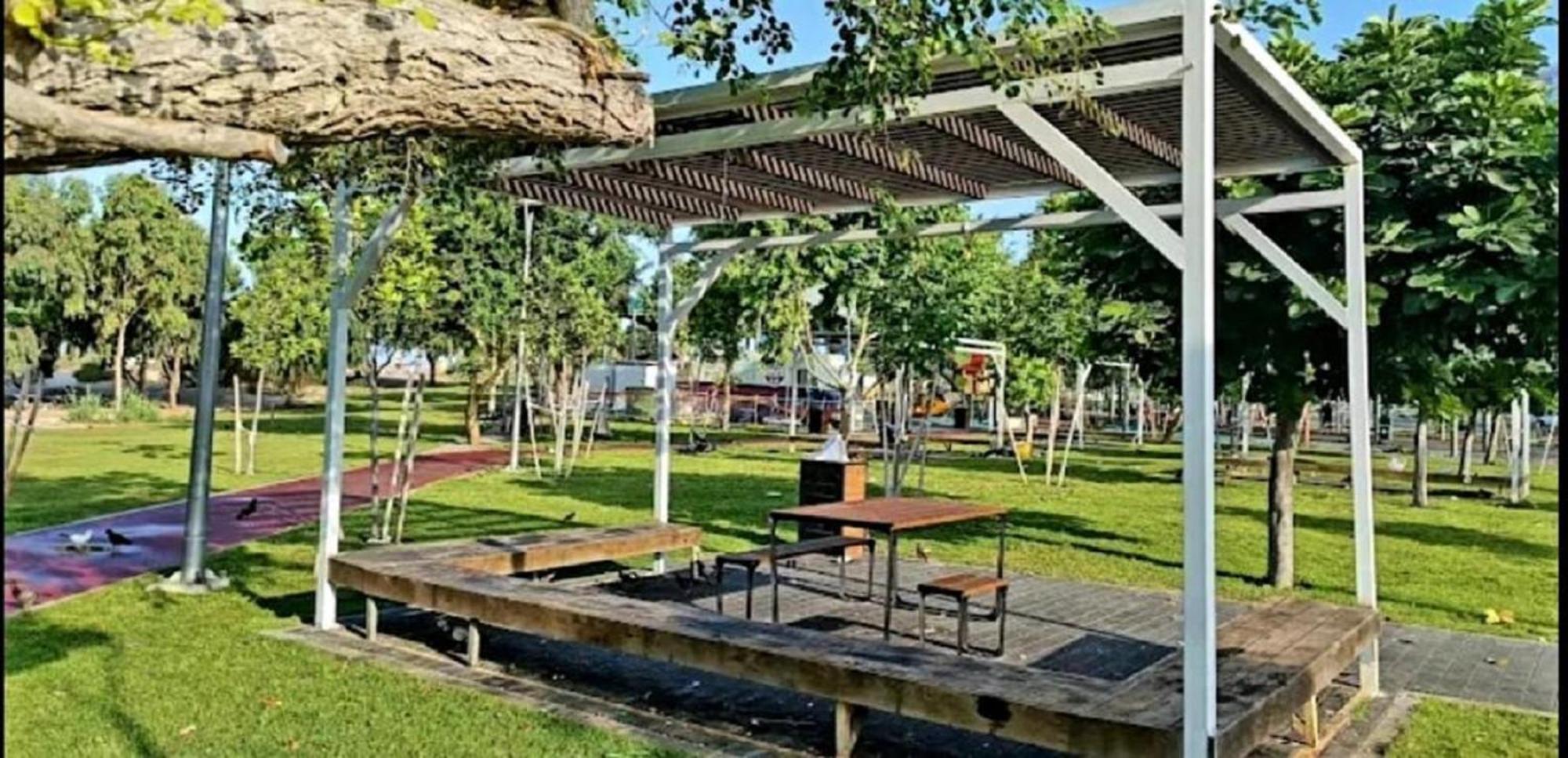 Motel Hofim Bat Yam Exteriör bild